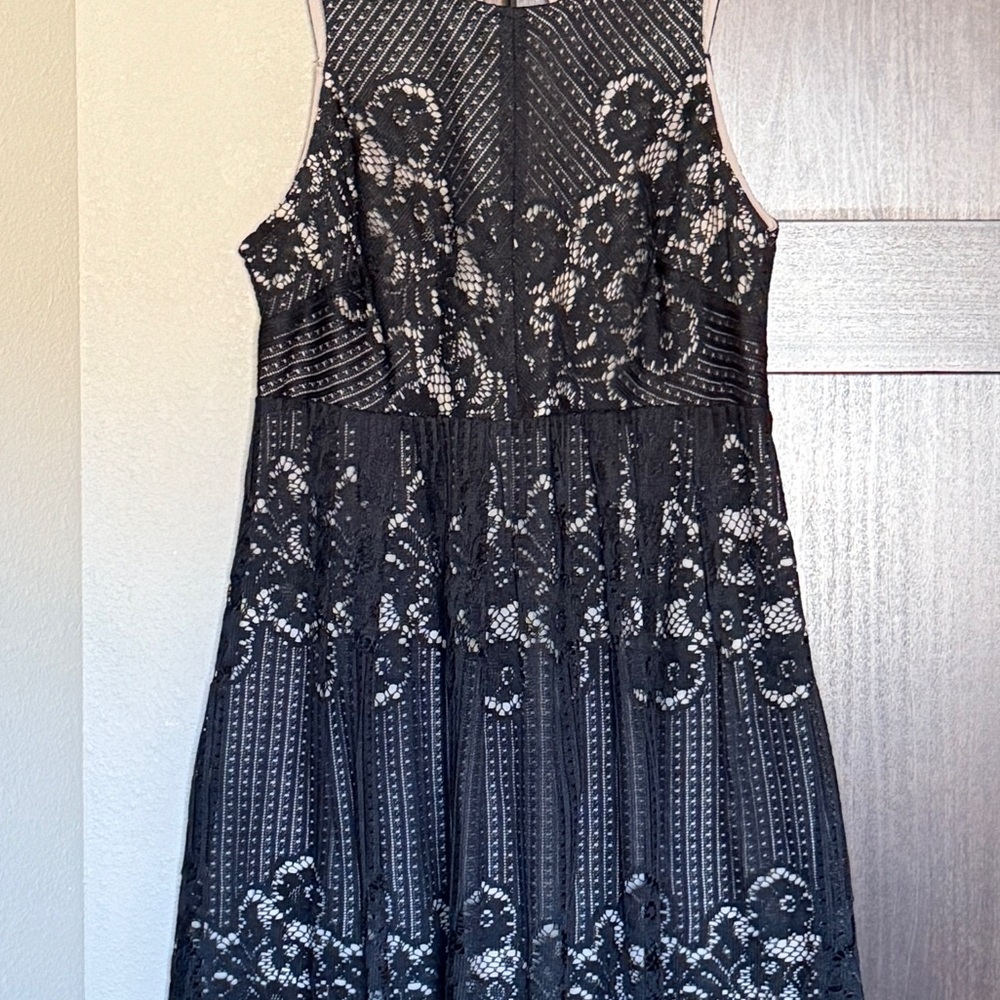 Free People “Rocco” Babydoll Black Lace Mini Dress Size 2 - Picture 3 of 13